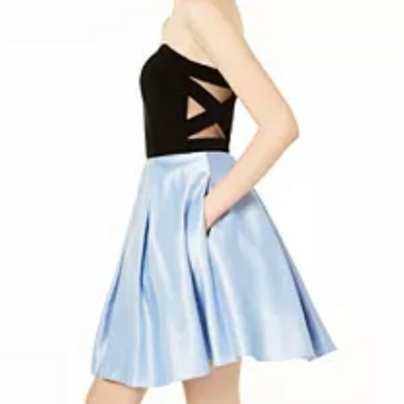 Juniors (added strap)Crisscross Short Formal Dress - Picture 5 of 6